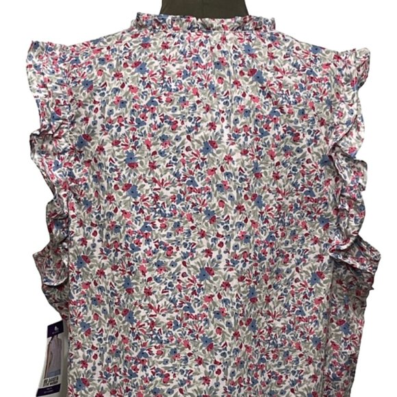 BB DAKOTA By STEVE MADDEN TOP Dark Floral Fluttery Cap Sleeve Top NWT - Picture 3 of 10